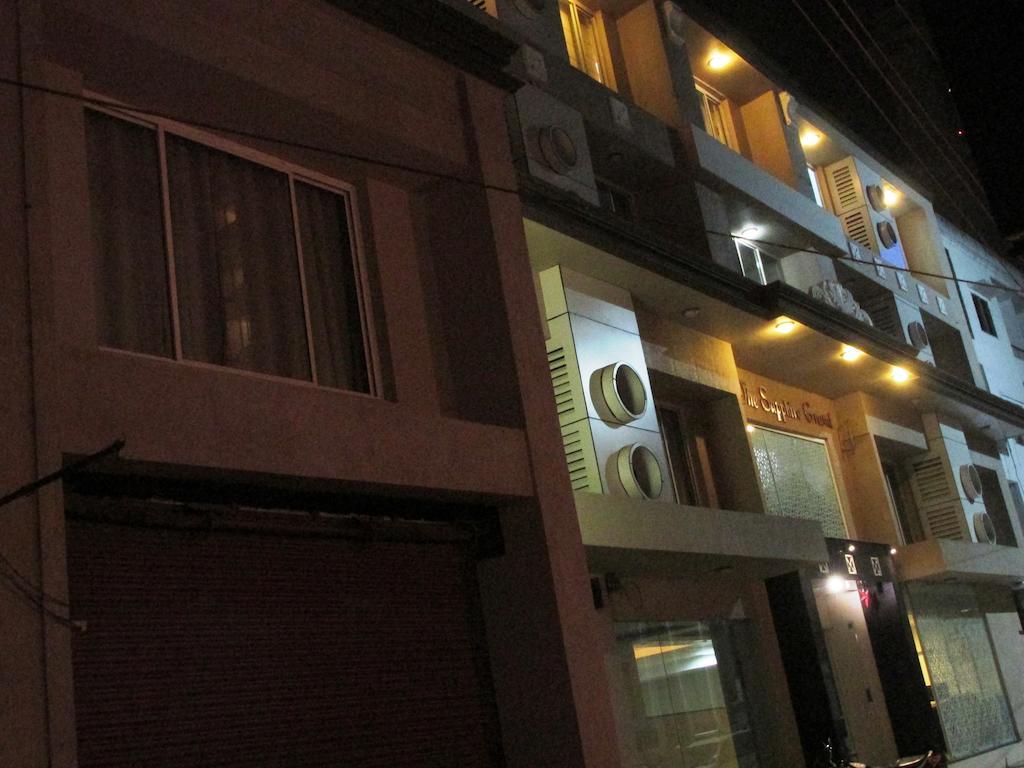 The Sapphire Grand Hotel Varanasi Exterior foto